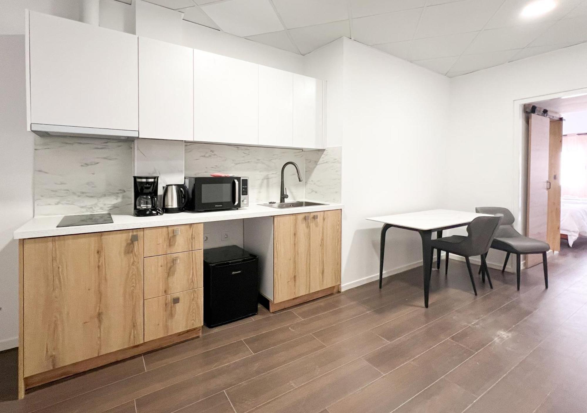 Anhome K11 Serviced Apartments Plus Atina Dış mekan fotoğraf