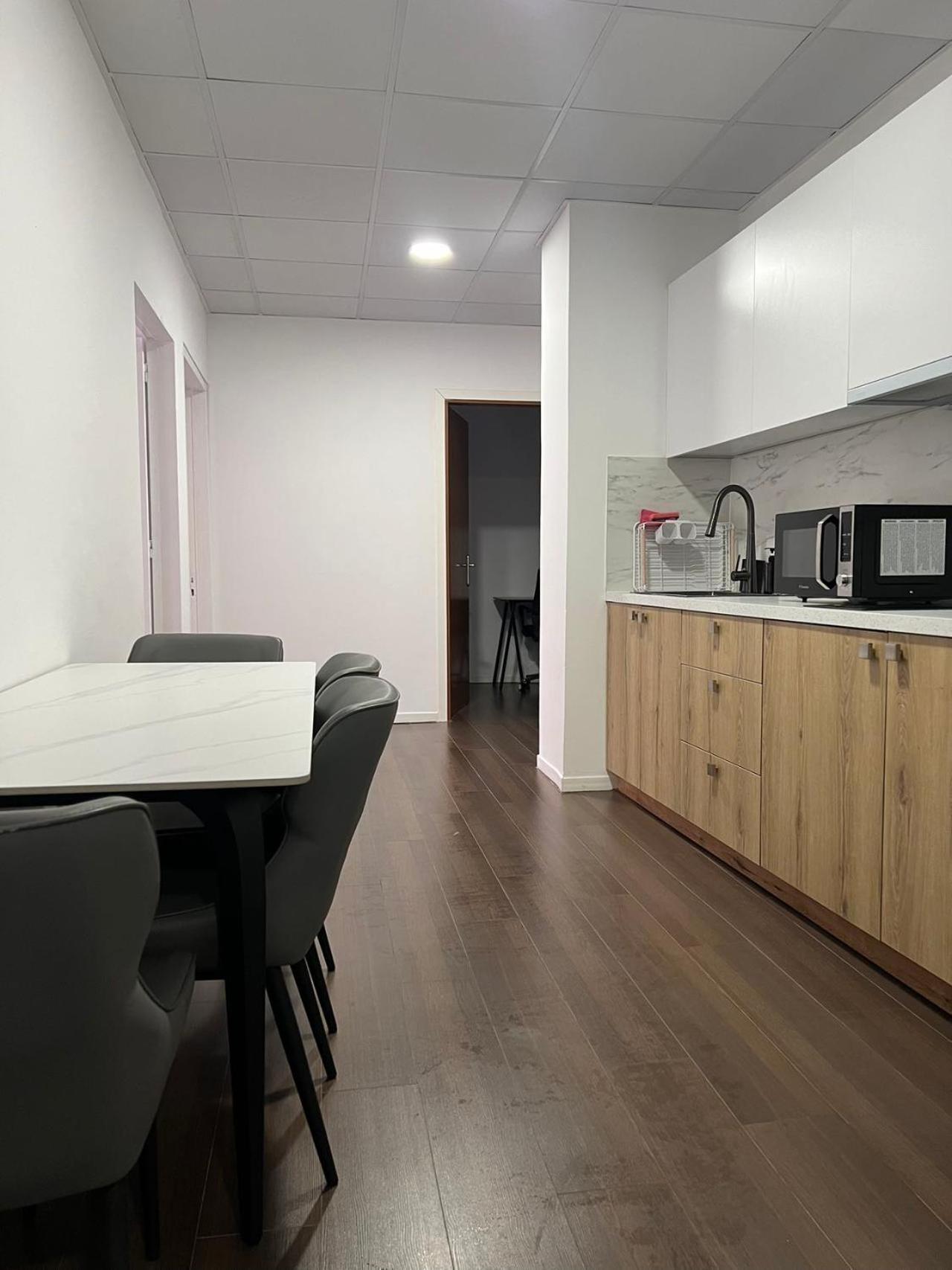 Anhome K11 Serviced Apartments Plus Atina Dış mekan fotoğraf